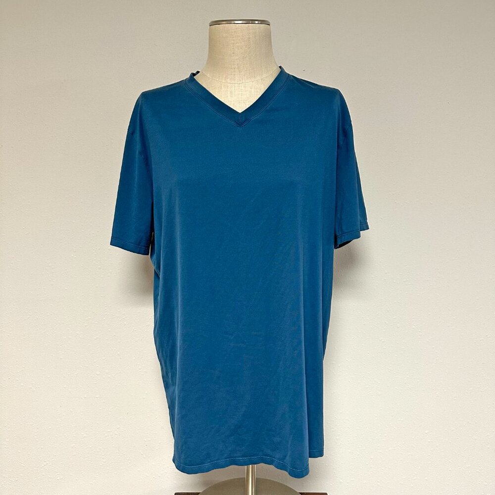 Lululemon Fundamental V - image 2